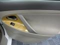 Super White - Camry XLE Photo No. 18