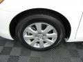 Super White - Camry XLE Photo No. 21