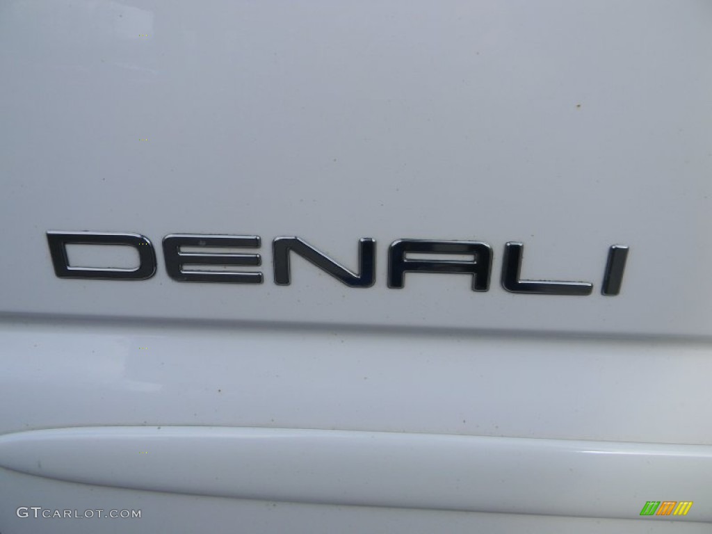 2005 Sierra 1500 Denali Crew Cab AWD - Summit White / Sandstone photo #11