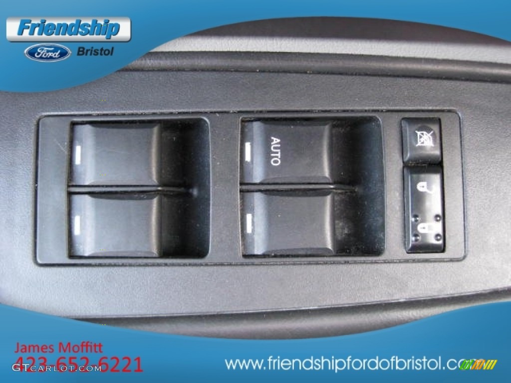 2008 Magnum  - TorRed / Dark Slate Gray/Light Slate Gray photo #13