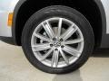 2012 Volkswagen Tiguan SE Wheel and Tire Photo