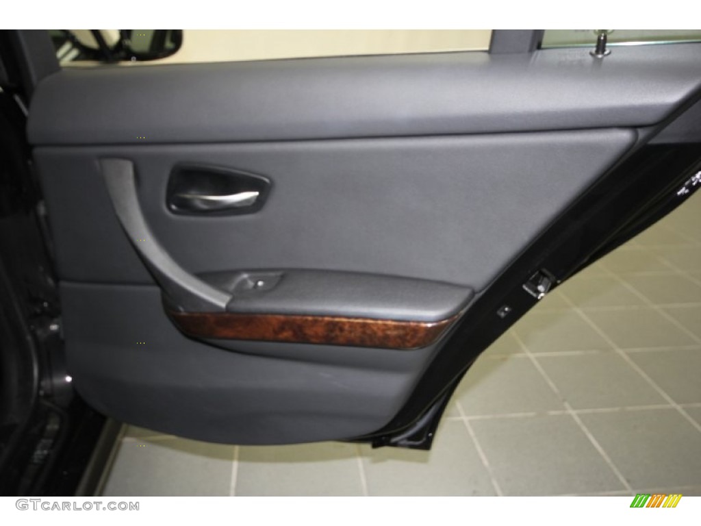 2010 3 Series 335i Sedan - Jet Black / Black photo #27