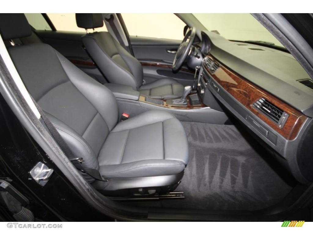 2010 3 Series 335i Sedan - Jet Black / Black photo #39