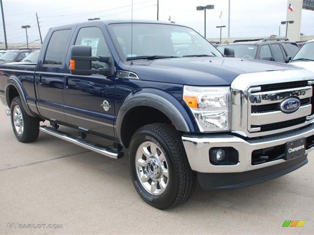 2012 F250 Super Duty Lariat Crew Cab 4x4 - Dark Blue Pearl Metallic / Black photo #2