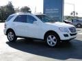Arctic White - ML 350 4Matic Photo No. 11