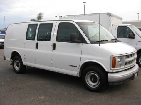 2000 Chevrolet Express G2500 Cargo Data, Info and Specs
