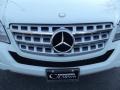 Arctic White - ML 320 BlueTec 4Matic Photo No. 11