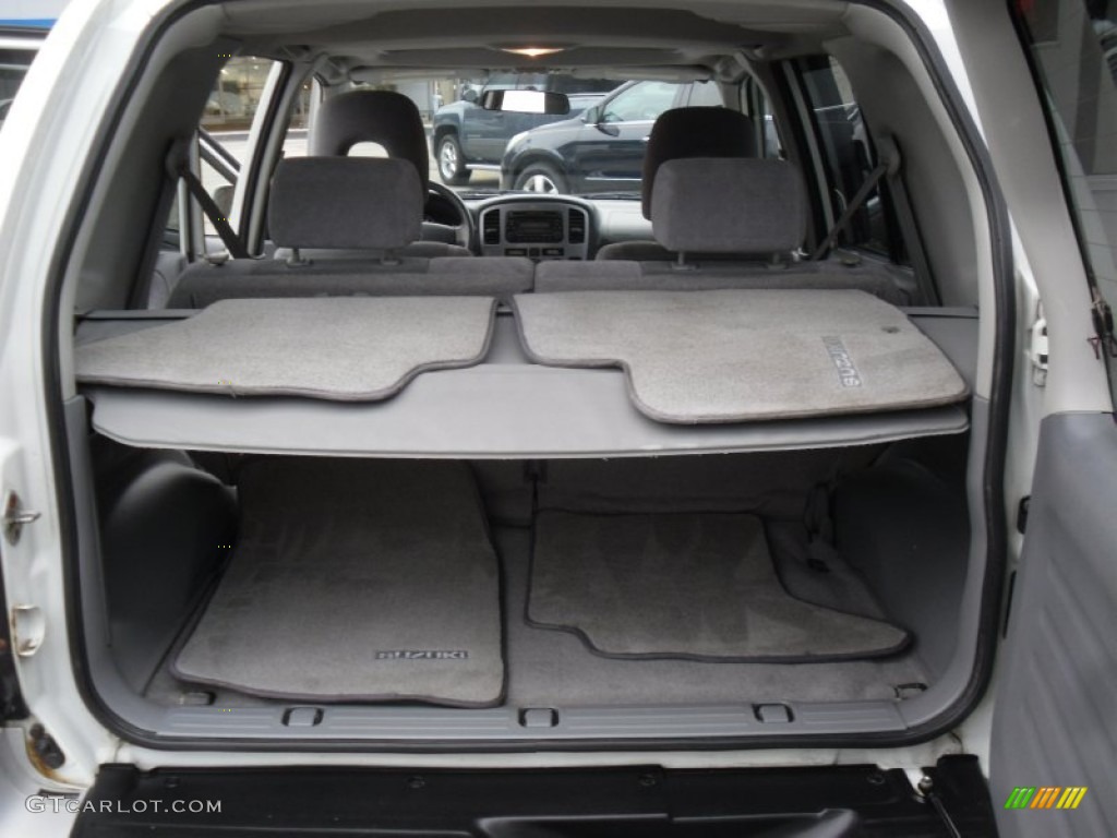 2004 Grand Vitara LX 4WD - White Pearl / Gray photo #9