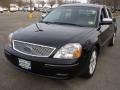 2005 Black Ford Five Hundred Limited  photo #2