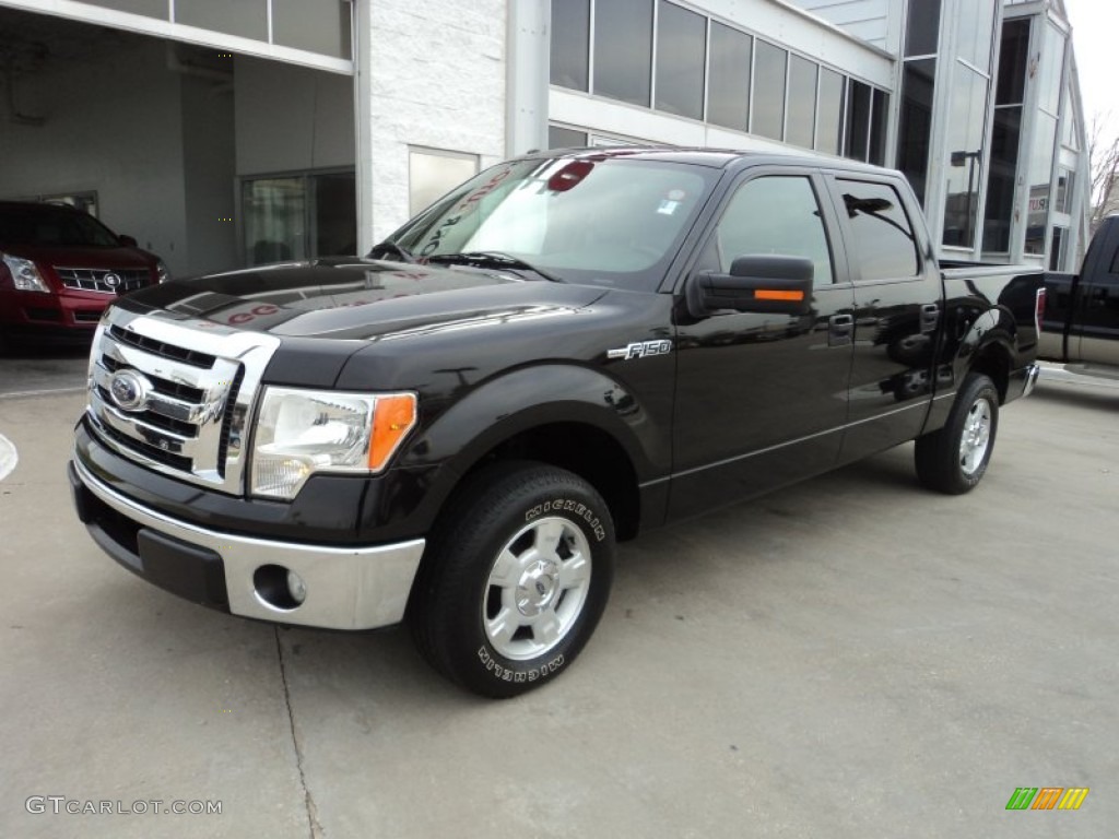 Tuxedo Black 2010 Ford F150 XLT SuperCrew Exterior Photo #58426111