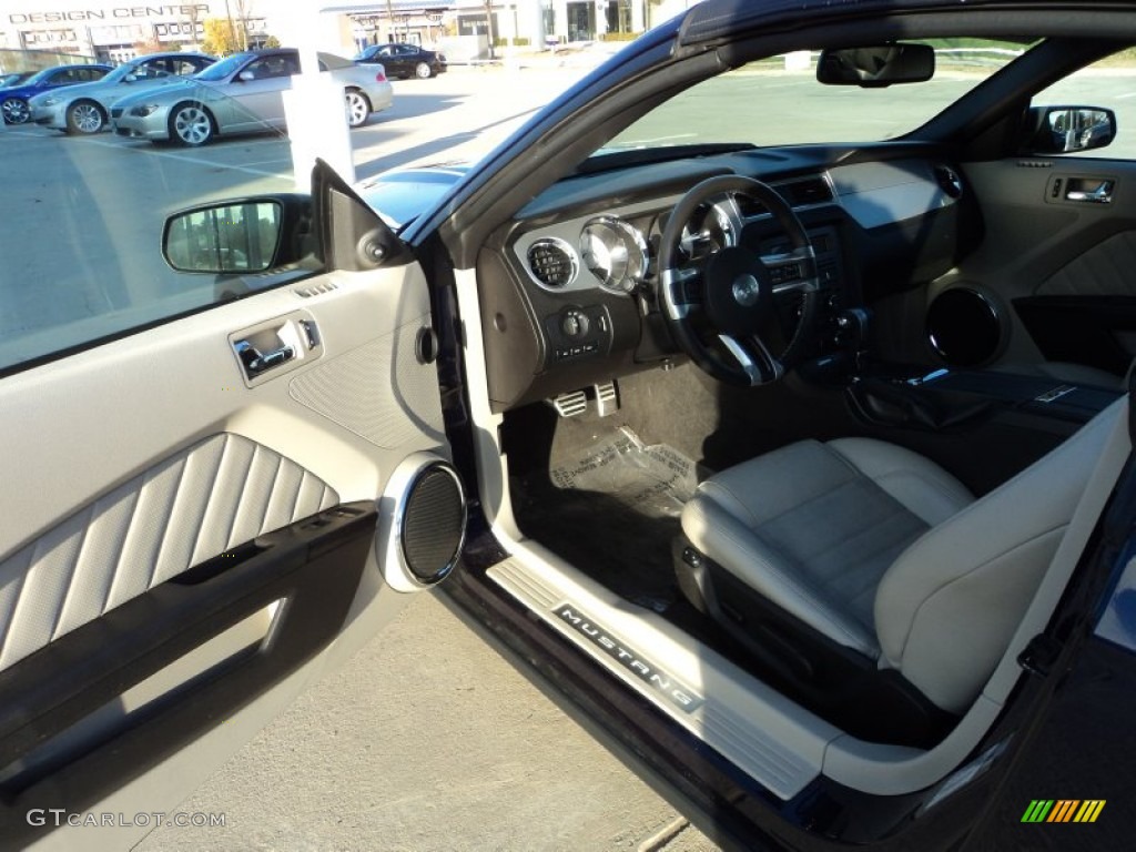 2010 Mustang V6 Premium Convertible - Kona Blue Metallic / Stone photo #15