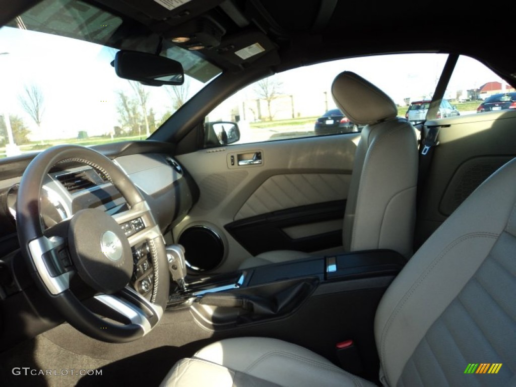 2010 Mustang V6 Premium Convertible - Kona Blue Metallic / Stone photo #16