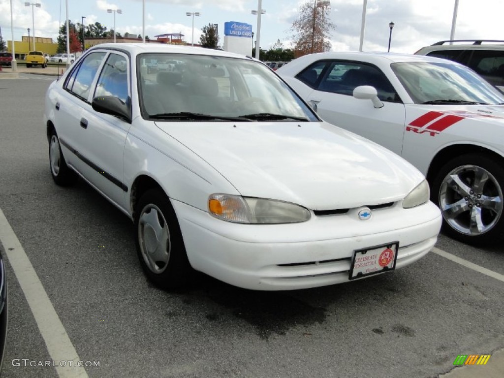 2001 Prizm  - White / Light Neutral photo #2
