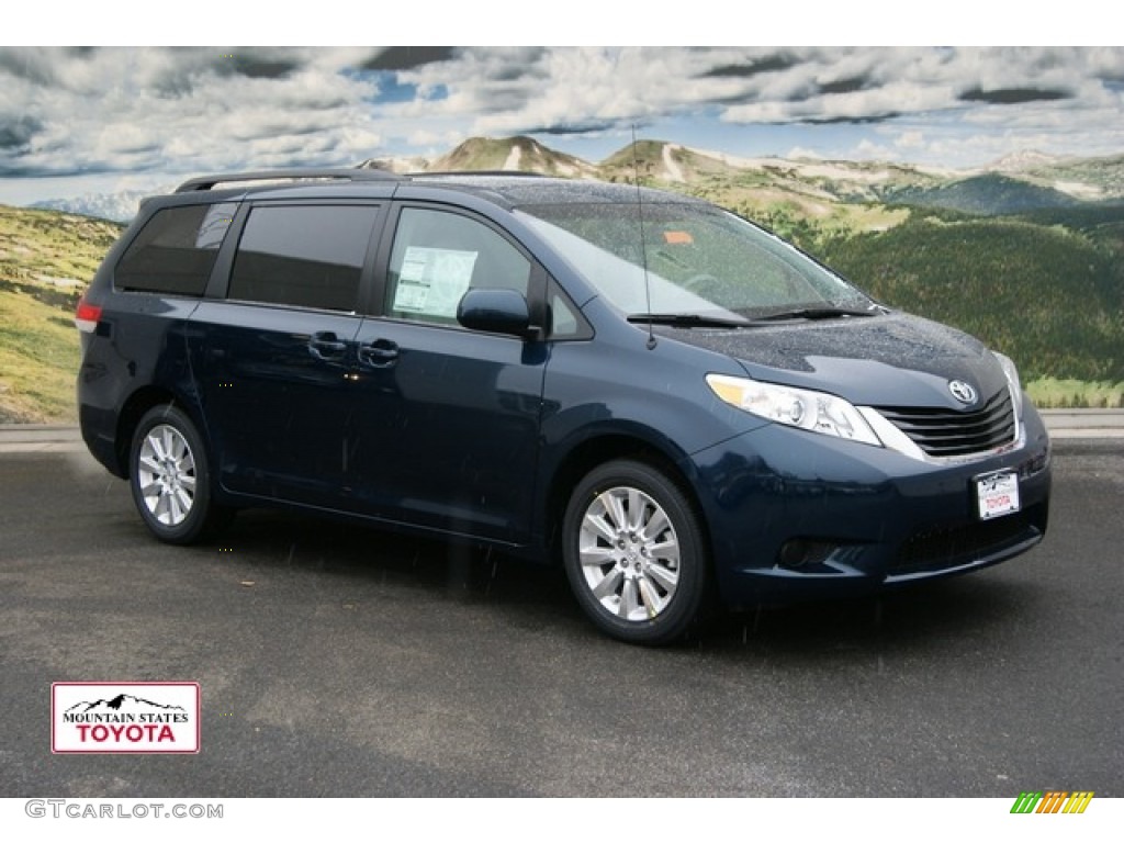 2012 Sienna LE AWD - South Pacific Pearl / Light Gray photo #1