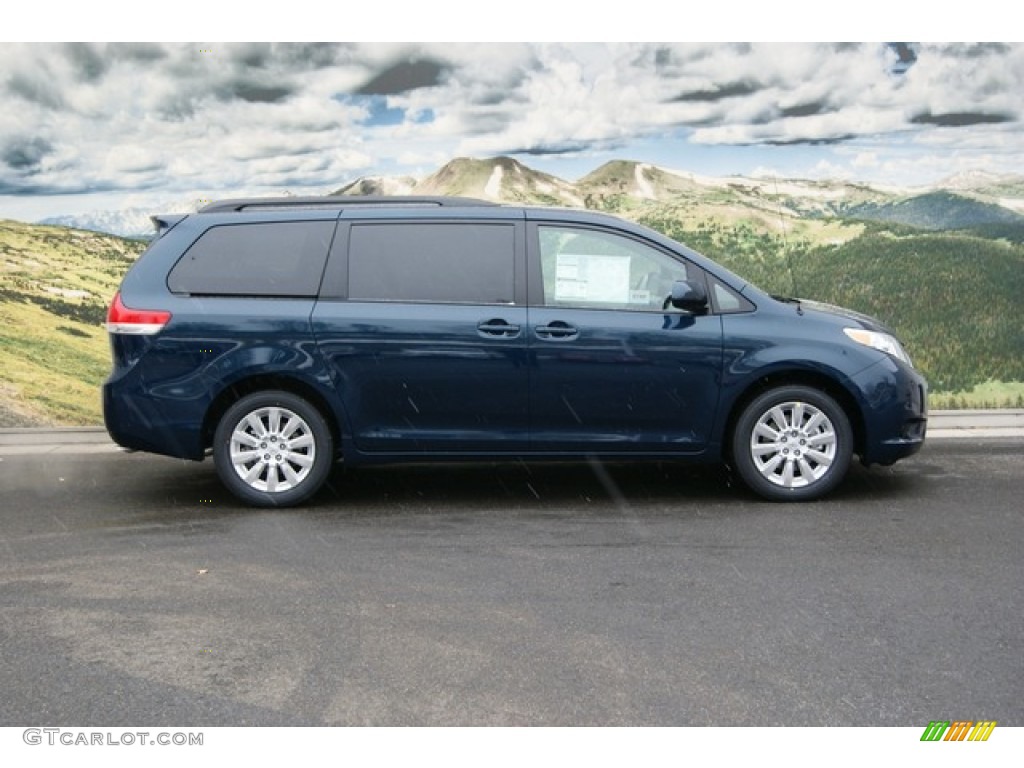 2012 Sienna LE AWD - South Pacific Pearl / Light Gray photo #2