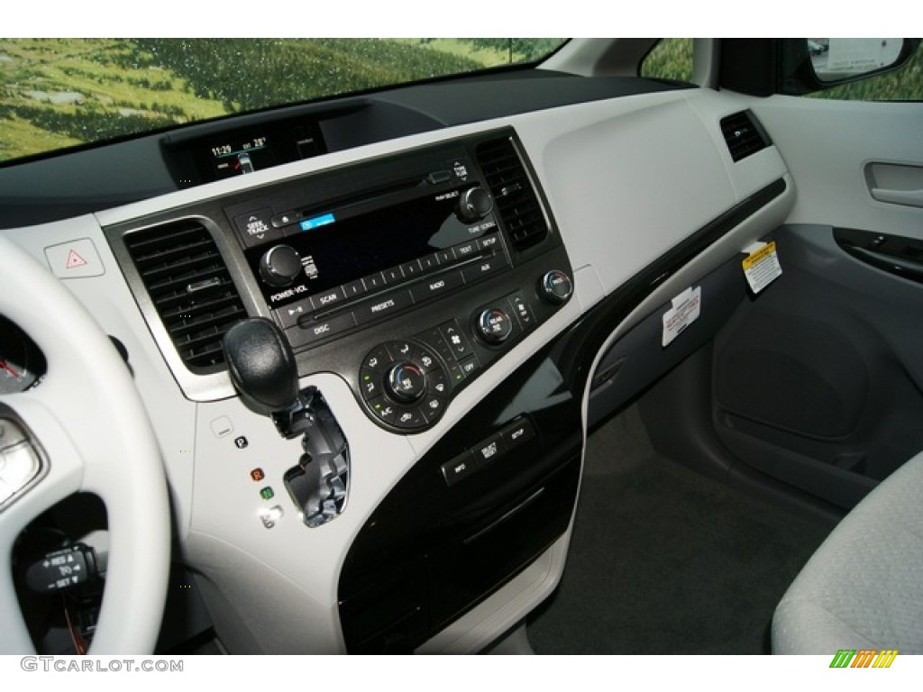 2012 Sienna LE AWD - South Pacific Pearl / Light Gray photo #6