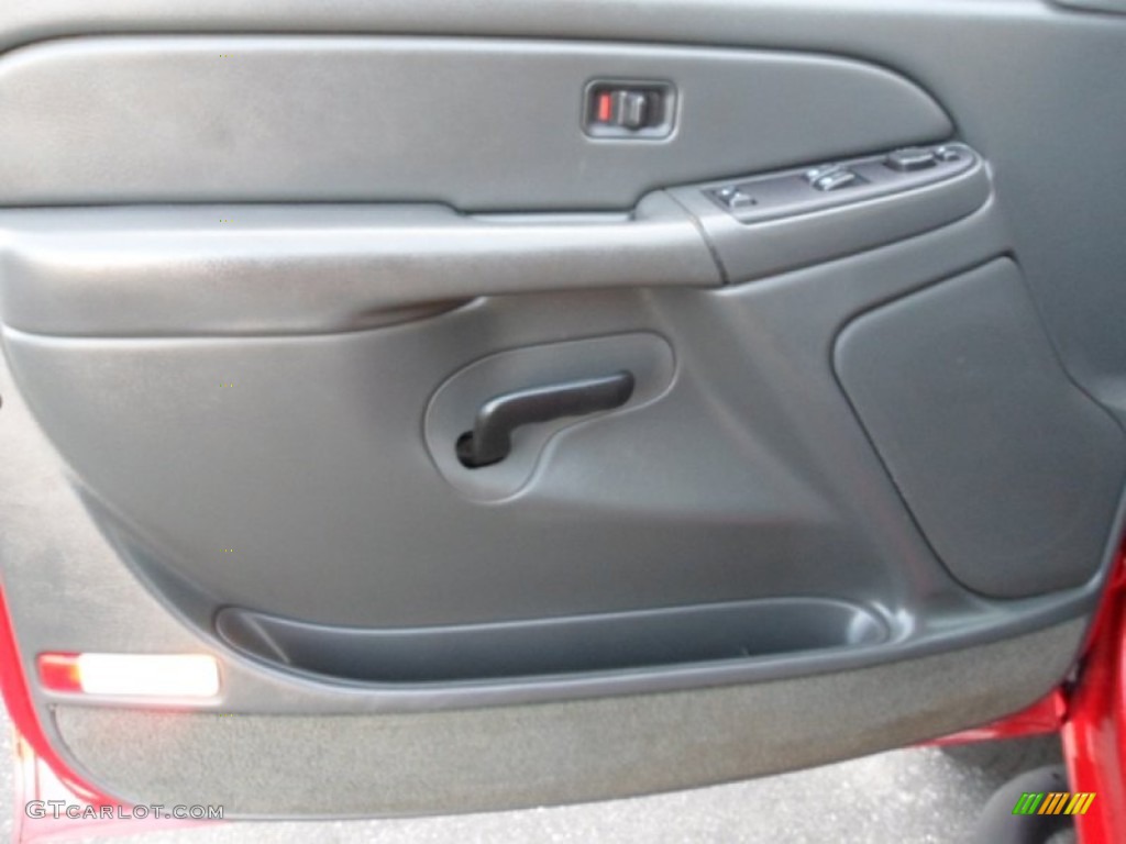 2004 Silverado 2500HD LS Extended Cab 4x4 - Victory Red / Dark Charcoal photo #11