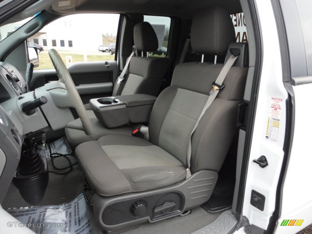 Medium Flint Interior 2006 Ford F150 XL SuperCab 4x4 Photo #58430811