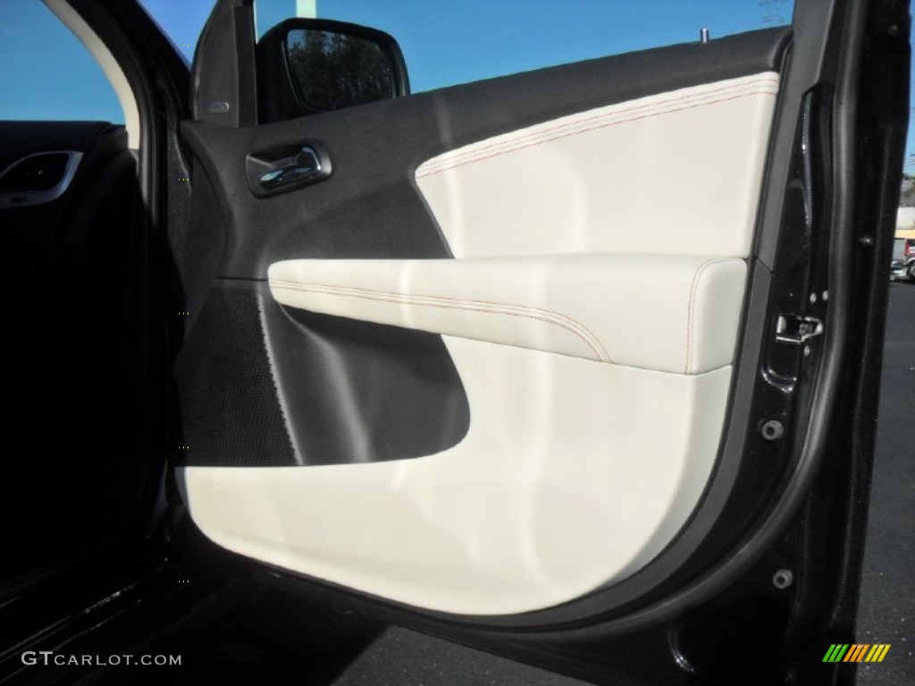 2012 Dodge Journey Crew Door Panel Photos