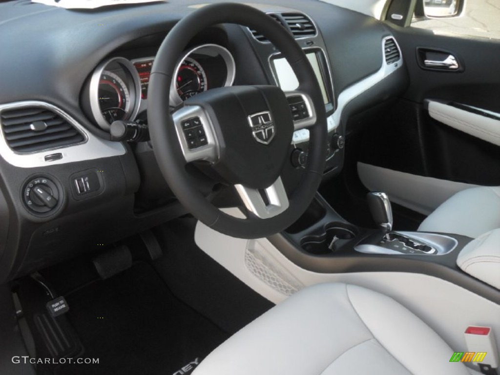 2012 Dodge Journey Crew Dashboard Photos