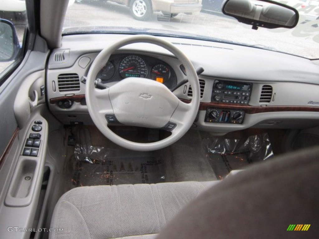 2005 Chevrolet Impala Standard Impala Model Medium Gray Dashboard Photo #58434042