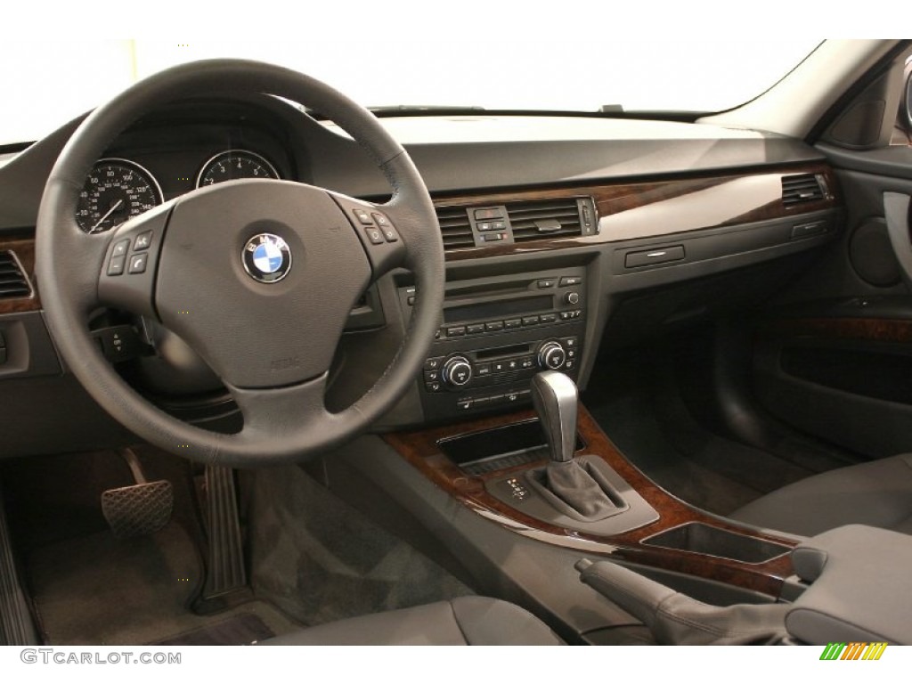 2009 3 Series 328xi Sedan - Crimson Red / Black photo #8