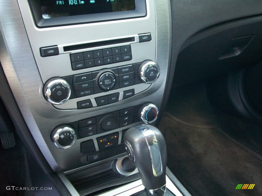 2011 Fusion SE V6 - Blue Flame Metallic / Charcoal Black photo #12