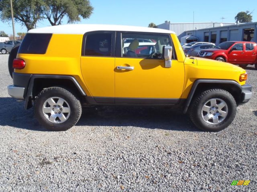 2007 FJ Cruiser 4WD - Sun Fusion / Dark Charcoal photo #3