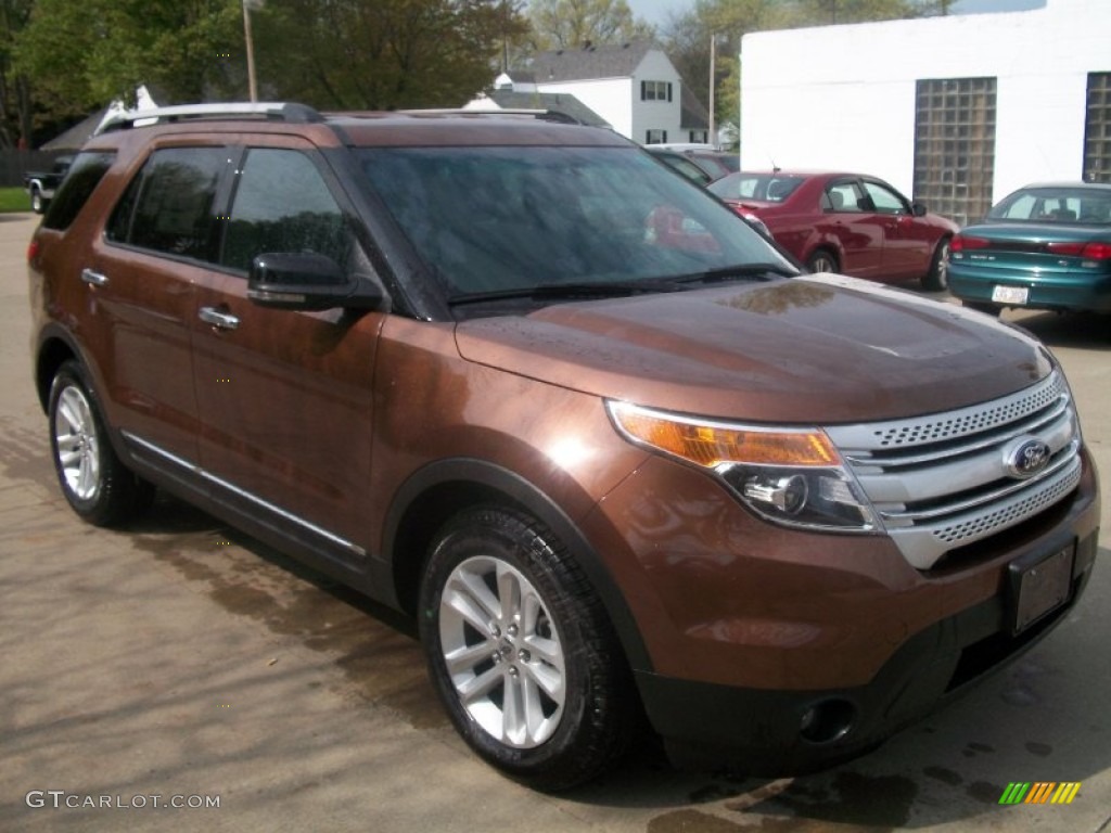 2011 Explorer XLT - Golden Bronze Metallic / Charcoal Black photo #3