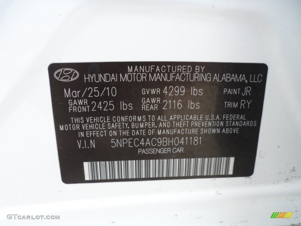 2011 Sonata SE - Shimmering White / Black photo #41