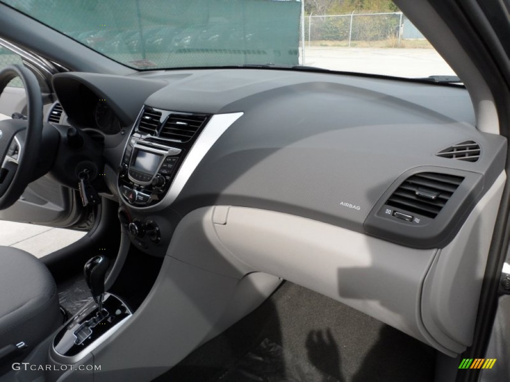 2012 Accent GLS 4 Door - Cyclone Gray / Gray photo #18