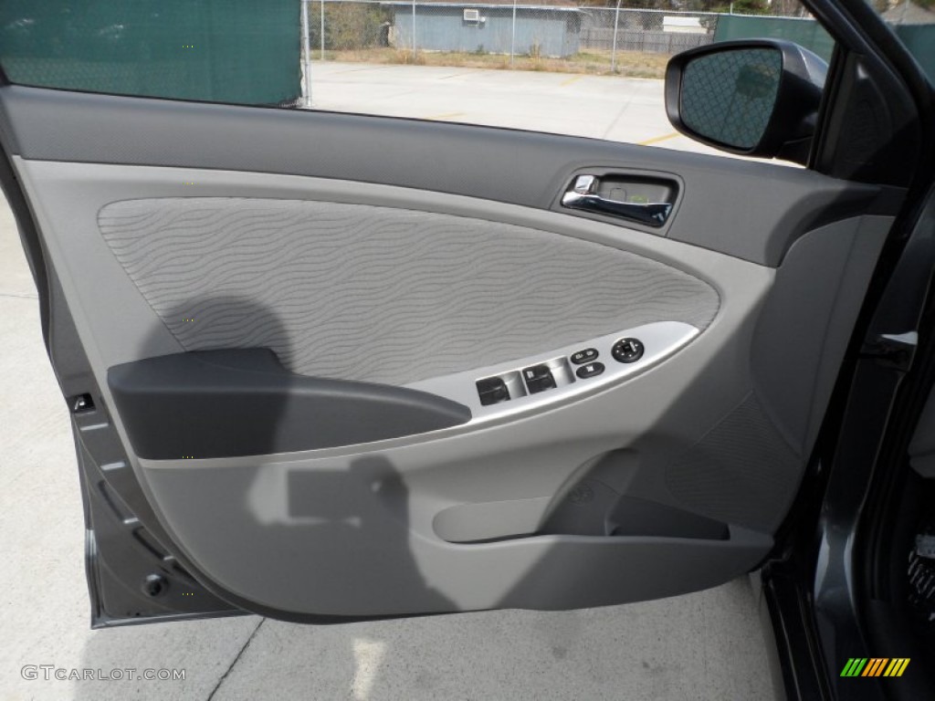 2012 Accent GLS 4 Door - Cyclone Gray / Gray photo #21