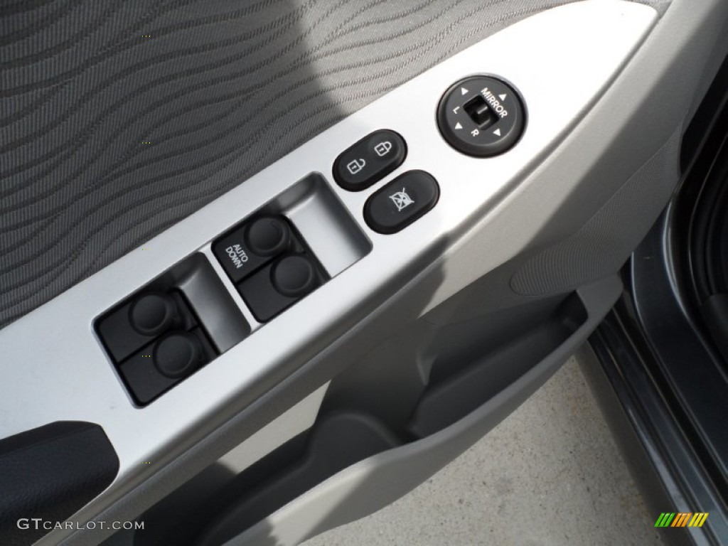 2012 Accent GLS 4 Door - Cyclone Gray / Gray photo #22