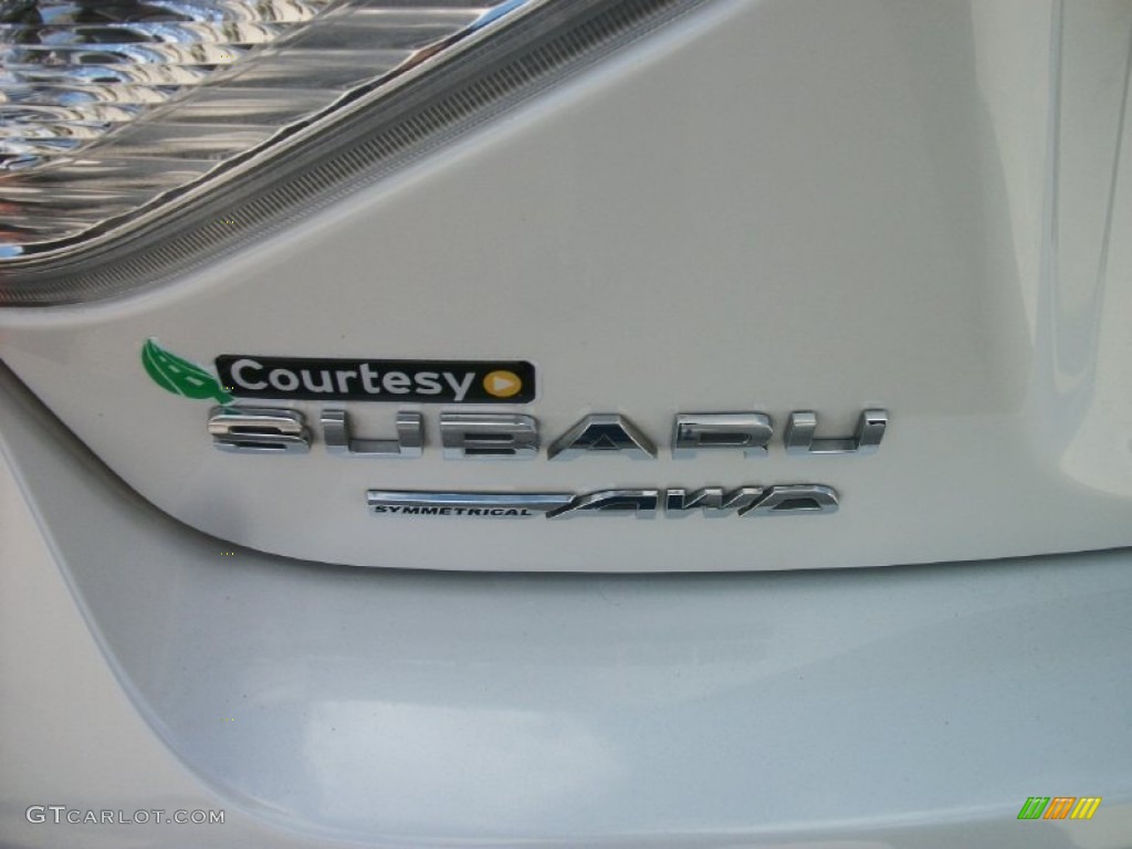 2011 Impreza 2.5i Premium Wagon - Satin White Pearl / Ivory photo #4