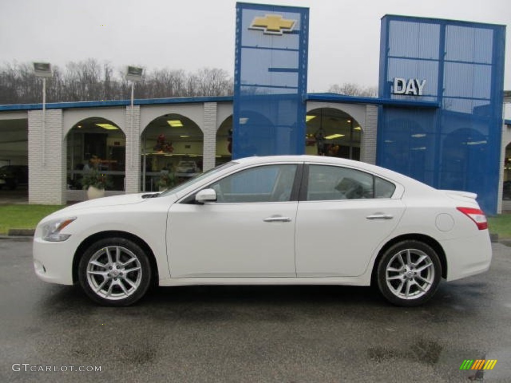 2009 Maxima 3.5 SV - Winter Frost White / Caffe Latte photo #2