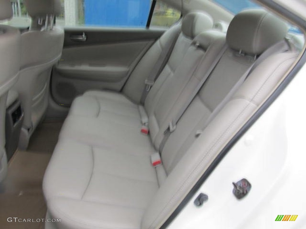 2009 Maxima 3.5 SV - Winter Frost White / Caffe Latte photo #8
