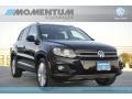 Deep Black Metallic - Tiguan SE Photo No. 1