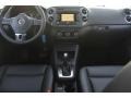 Deep Black Metallic - Tiguan SE Photo No. 18