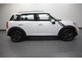 Light White - Cooper S Countryman Photo No. 3