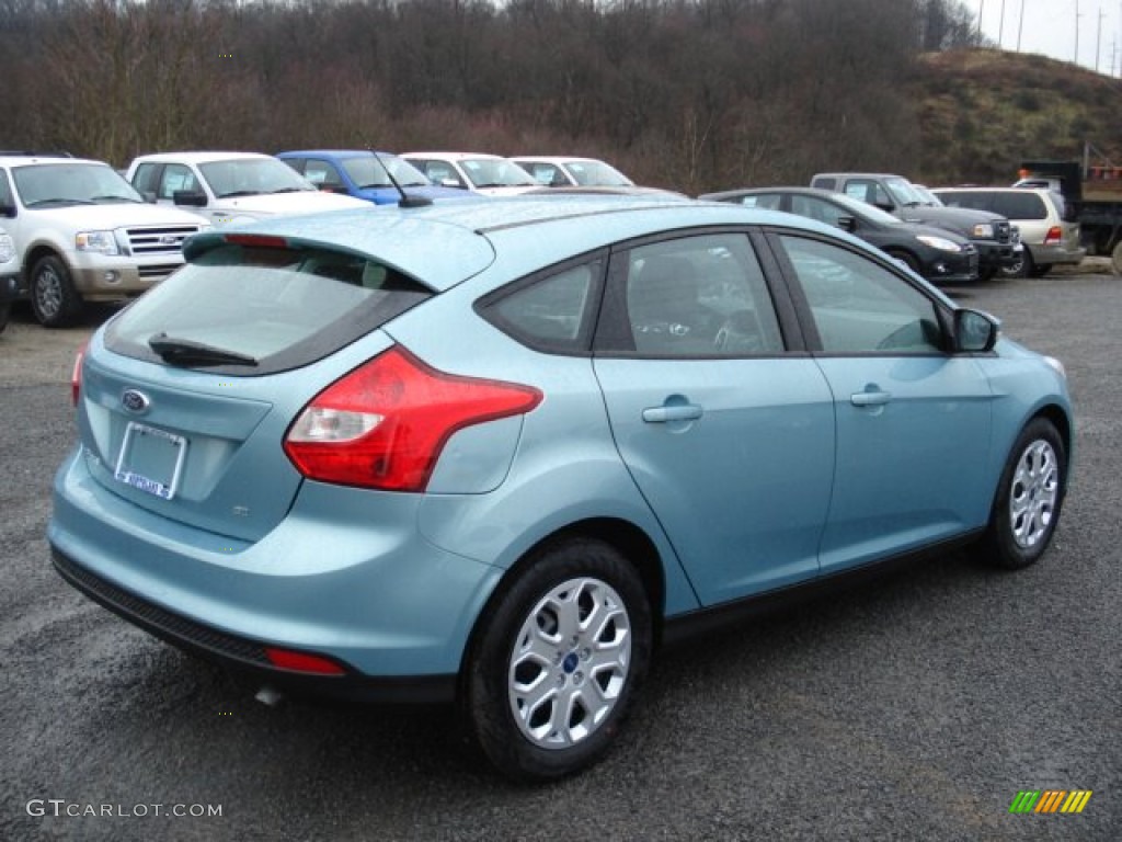 2012 Focus SE 5-Door - Frosted Glass Metallic / Stone photo #8