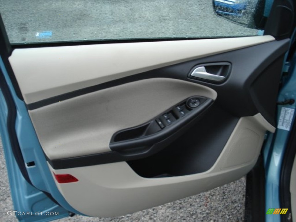 2012 Focus SE 5-Door - Frosted Glass Metallic / Stone photo #12