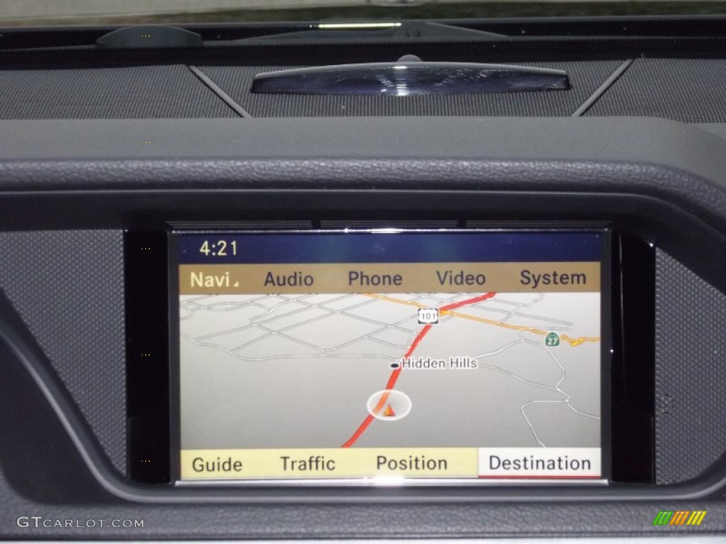 2011 Mercedes-Benz E 550 Sedan Navigation Photos