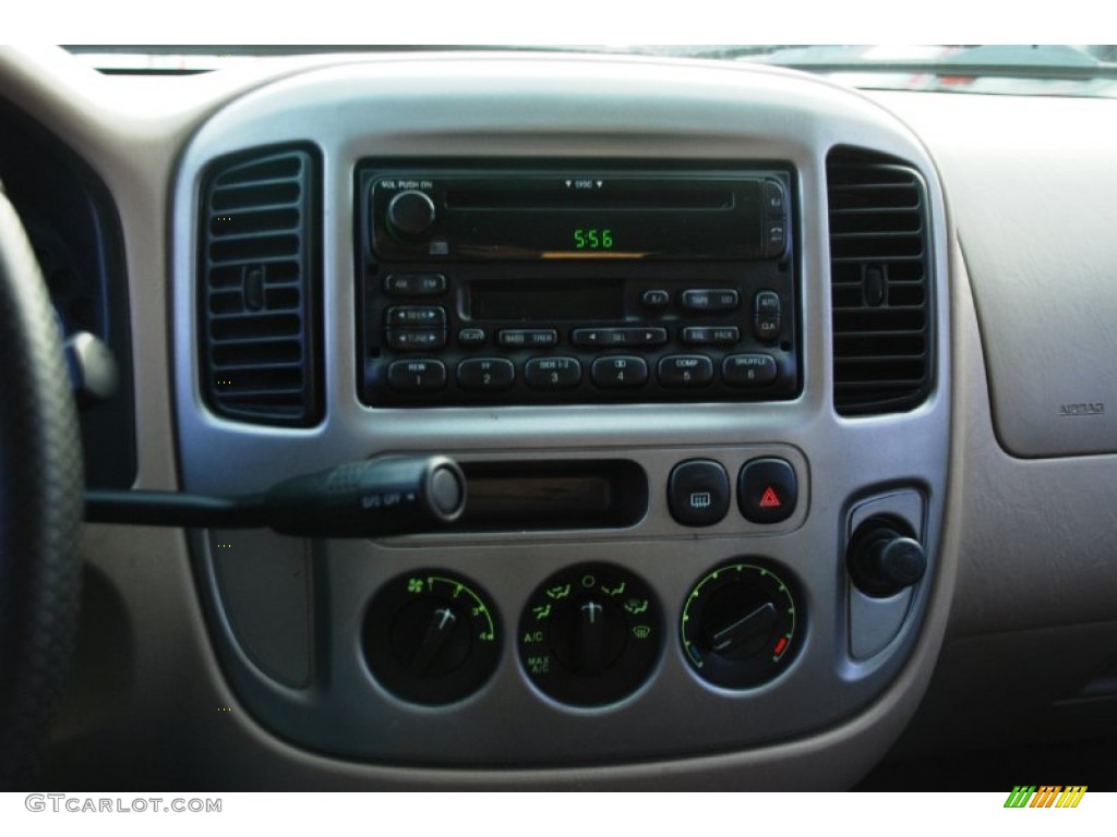 2003 Escape XLT V6 - Oxford White / Medium Dark Pebble photo #10