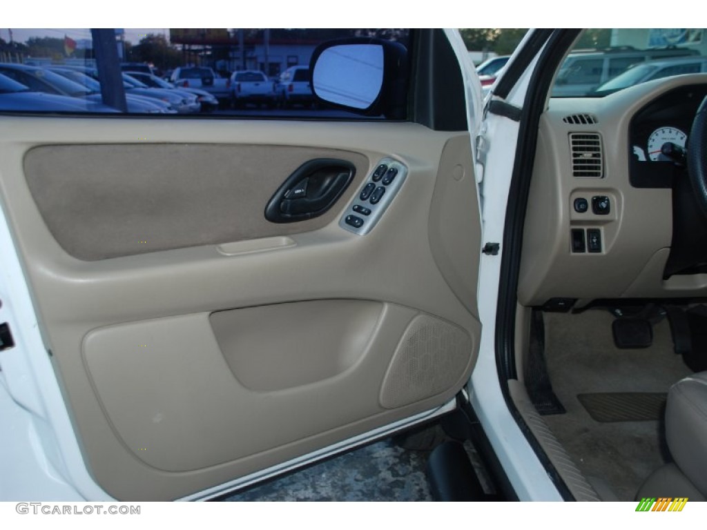 2003 Escape XLT V6 - Oxford White / Medium Dark Pebble photo #17
