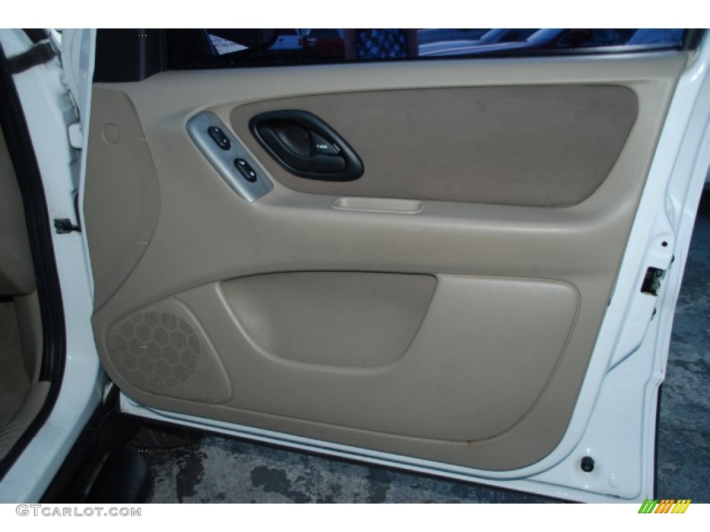 2003 Escape XLT V6 - Oxford White / Medium Dark Pebble photo #18