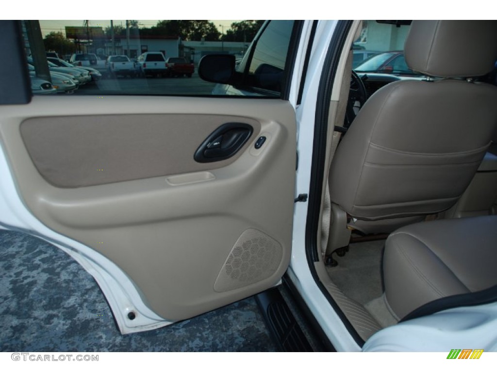 2003 Escape XLT V6 - Oxford White / Medium Dark Pebble photo #21