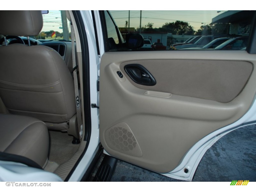 2003 Escape XLT V6 - Oxford White / Medium Dark Pebble photo #22