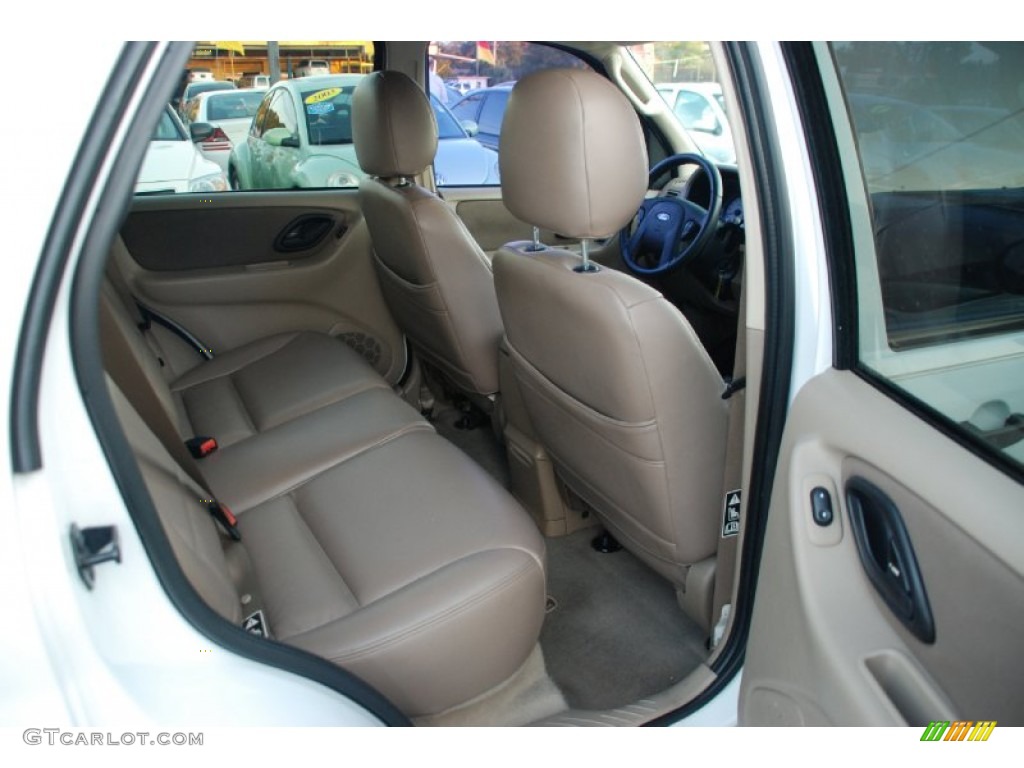 2003 Escape XLT V6 - Oxford White / Medium Dark Pebble photo #25