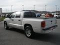 2008 Bright White Dodge Dakota SXT Crew Cab  photo #11