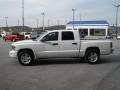 2008 Bright White Dodge Dakota SXT Crew Cab  photo #12